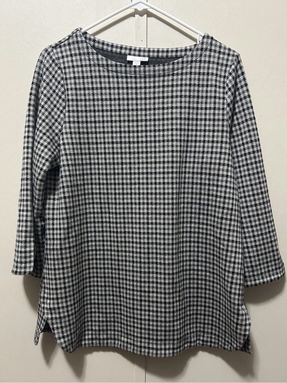 J. Jill Ponte Black and White houndstooth blouse